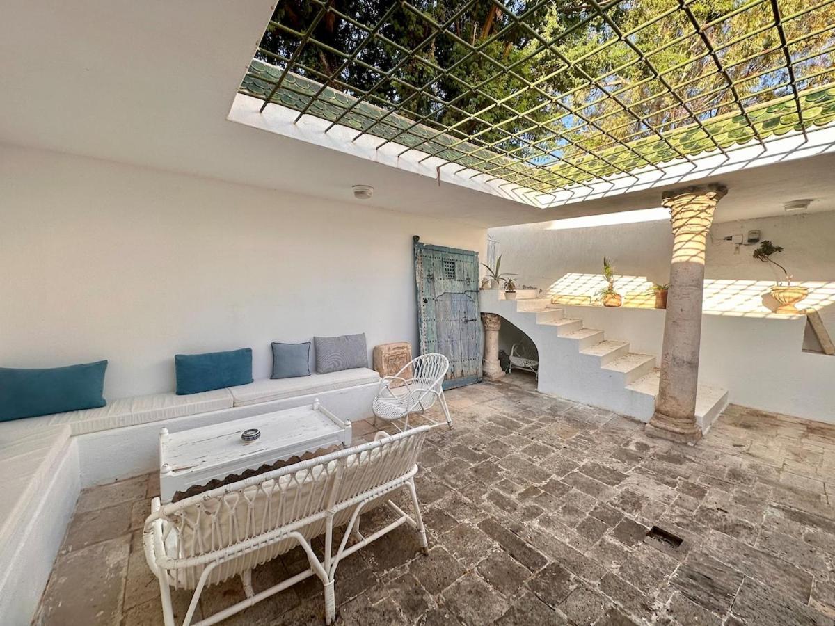 L'atelier Hedi Turki, Breakfast & Pool Sidi Bou Said * Tunis