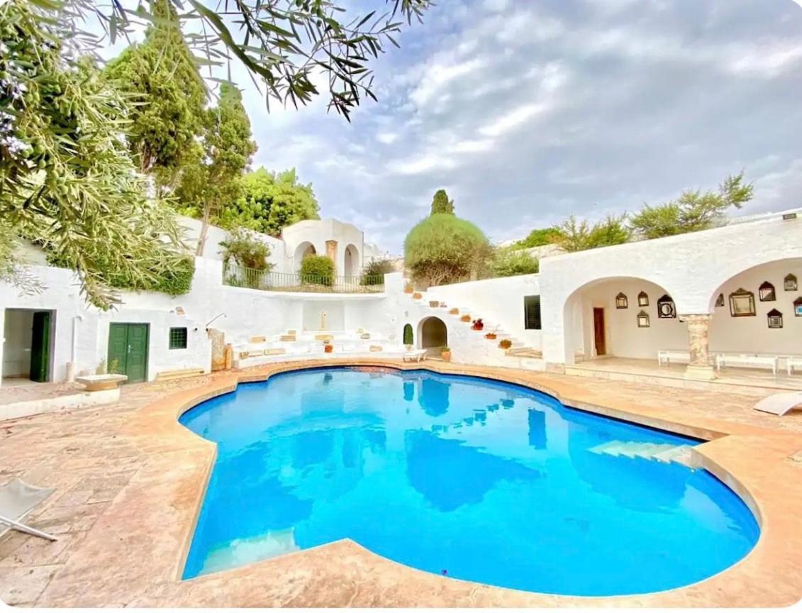 Apartment L'atelier Hedi Turki, Breakfast & Pool Sidi Bou Said Tunis