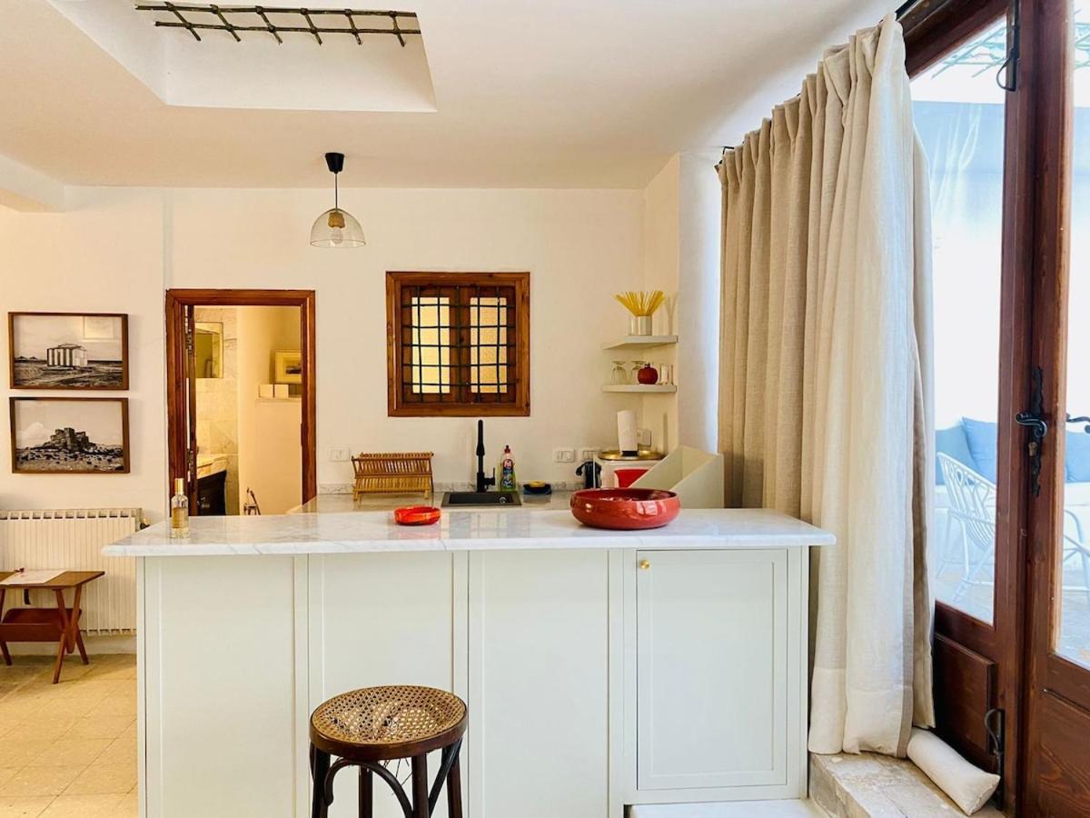 L'atelier Hedi Turki, Breakfast & Pool Sidi Bou Said Tunis
